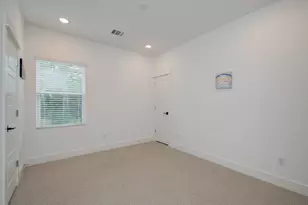 970 Highland Sound Ln, Houston, TX 77091 - Photo 21
