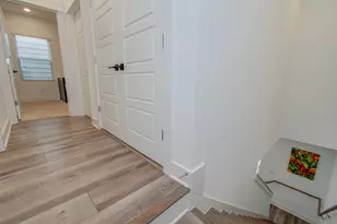 970 Highland Sound Ln, Houston, TX 77091 - Photo 15