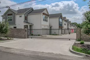970 Highland Sound Ln, Houston, TX 77091 - Photo 33