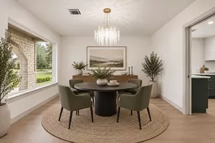 11306 Valley Spring Dr, Houston, TX 77043 - Photo 15