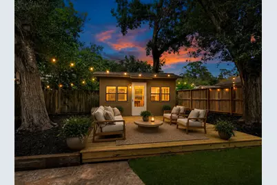 11306 Valley Spring Drive, Houston, TX 77043 - Photo 37