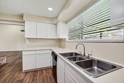 711 Leicester Lane, Houston, TX 77034 - Photo 23