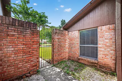711 Leicester Lane, Houston, TX 77034 - Photo 7