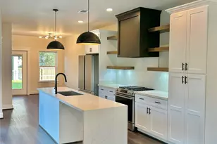 125 4th St, San Leon, TX 77539 - Photo 7