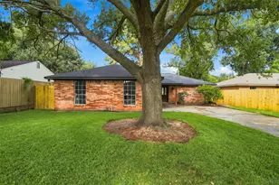 2413 Shadowdale Dr, Houston, TX 77043 - Photo 3