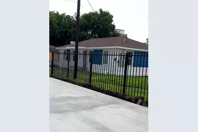 1704 Sam Wilson Street #7, Houston, TX 77020 - Photo 1