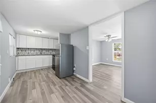 626 Henke St, Houston, TX 77020 - Photo 33