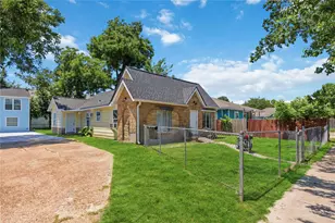 626 Henke St, Houston, TX 77020 - Photo 1