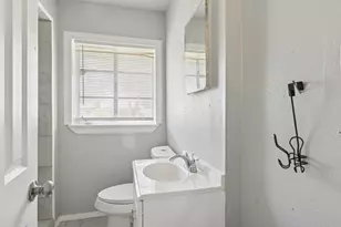 9029 Homewood Ln, Houston, TX 77078 - Photo 23