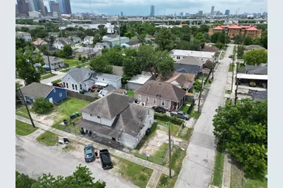 418 Bishop Street, Houston, TX 77009 - Photo 1