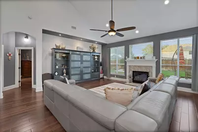 6407 Holly Canyon Court, Katy, TX 77450 - Photo 9