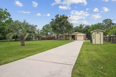 5520 Henley Street, Santa Fe, TX 77510 - Photo 3