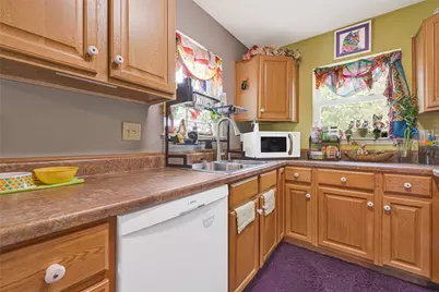 1008 E Houston Street, Highlands, TX 77562 - Photo 11