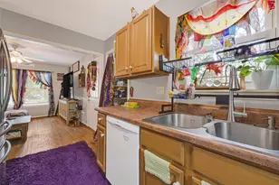 1008 E Houston St, Highlands, TX 77562 - Photo 9