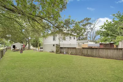 1008 E Houston Street, Highlands, TX 77562 - Photo 33