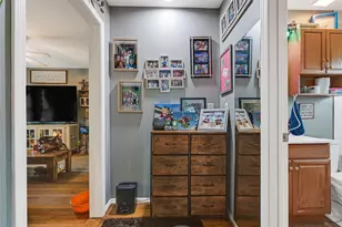 1008 E Houston St, Highlands, TX 77562 - Photo 23