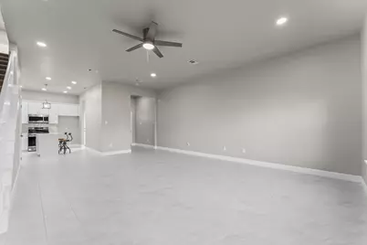 8153 Crestview Drive, Houston, TX 77028 - Photo 7