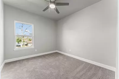 8153 Crestview Drive, Houston, TX 77028 - Photo 23