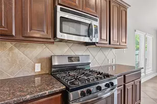 6302 Falling Briar Lane, Sugar Land, TX 77479 - Photo 25