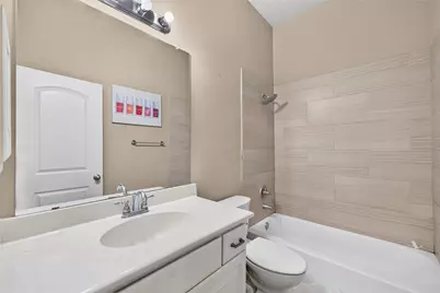 6302 Falling Briar Lane, Sugar Land, TX 77479 - Photo 15