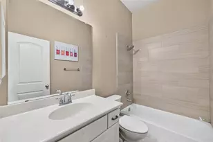 6302 Falling Briar Lane, Sugar Land, TX 77479 - Photo 15