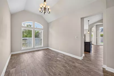 6302 Falling Briar Lane, Sugar Land, TX 77479 - Photo 13