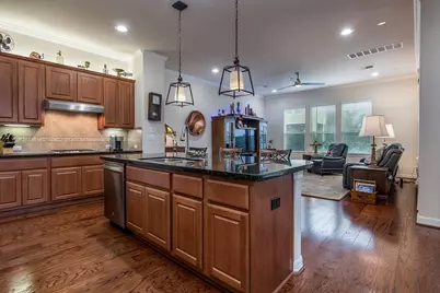 10602 Enclave Shadows Court, Houston, TX 77043 - Photo 23