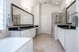 10602 Enclave Shadows Ct, Houston, TX 77043 - Photo 29