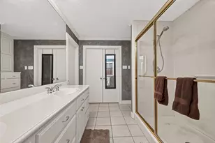 31 Champions Colony E, Houston, TX 77069 - Photo 23