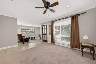31 Champions Colony E, Houston, TX 77069 - Photo 7