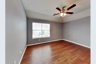 8578 Chaletford Drive, Houston, TX 77044 - Photo 7