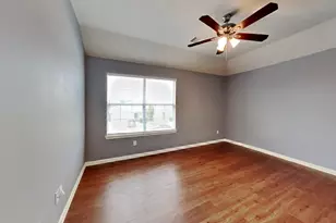 8578 Chaletford Dr, Houston, TX 77044 - Photo 7