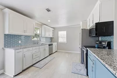 625 Shadylawn Street, Shoreacres, TX 77571 - Photo 9