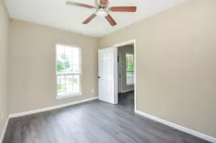 4203 New Orleans St, Houston, TX 77020 - Photo 5