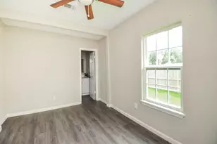 4203 New Orleans St, Houston, TX 77020 - Photo 13
