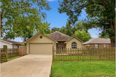 319 Moore Street, Tomball, TX 77375 - Photo 1