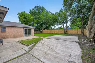 706 Buoy Rd, Houston, TX 77062 - Photo 43