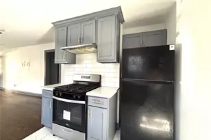 806 Caplin St, Houston, TX 77022 - Photo 5