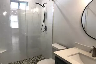 806 Caplin St, Houston, TX 77022 - Photo 13