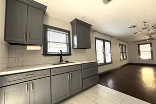 806 Caplin St, Houston, TX 77022 - Photo 9