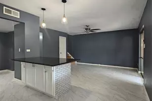 2252 Shadowdale Dr, Houston, TX 77043 - Photo 9