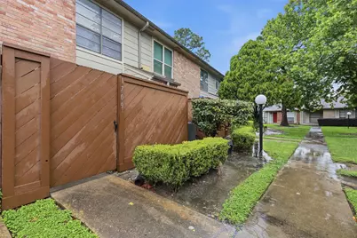 8801 Hammerly Boulevard #1709, Houston, TX 77080 - Photo 13