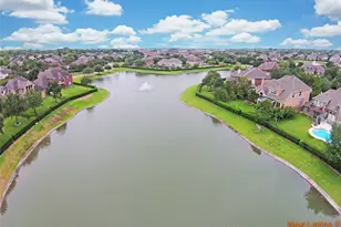 35 Hannahs Way Ct, Sugar Land, TX 77479 - Photo 49