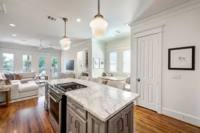 826 E 24th Street, Houston, TX 77009 - Photo 11