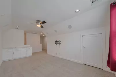 854 W 20th Street, Houston, TX 77008 - Photo 31