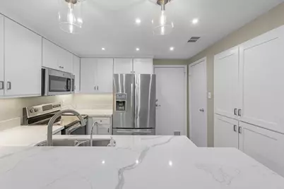 1829 Augusta Drive #28, Houston, TX 77057 - Photo 5