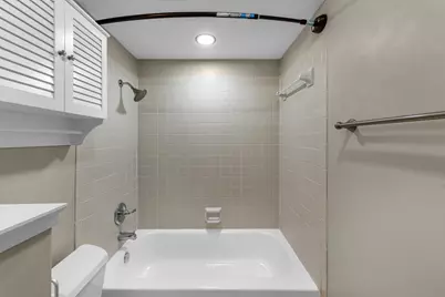1829 Augusta Drive #28, Houston, TX 77057 - Photo 17