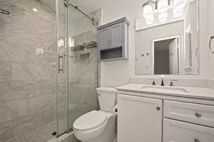 5735 Hoover St, Houston, TX 77092 - Photo 17