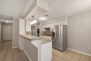 5735 Hoover St, Houston, TX 77092 - Photo 7