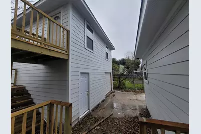 7033 Avenue E, Houston, TX 77011 - Photo 17